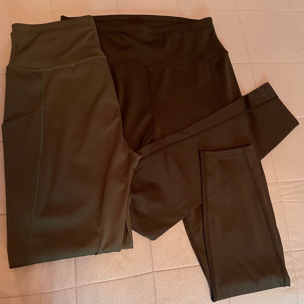Women's Black and Green Leggings - Picture 3 of 4